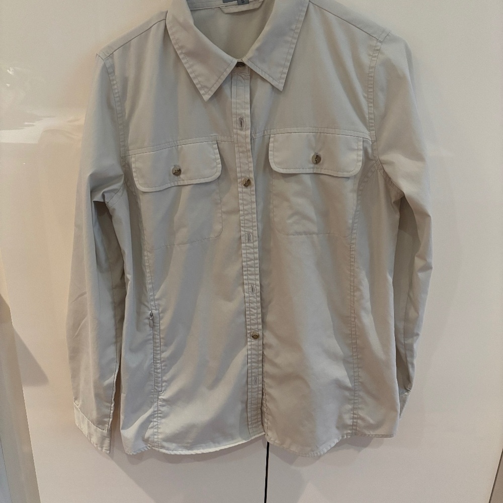 Long sleeved travel shirt